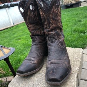 Ariat narrow square toe cowboy boots